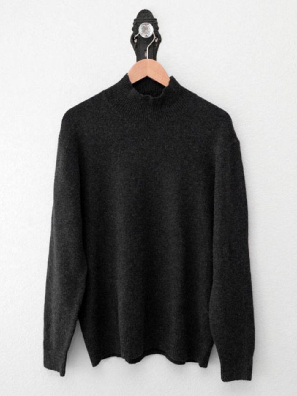 PJ Paul Jones Wool Blend Sweater L Black Mock Neck Minimalist Soft Knit Mens